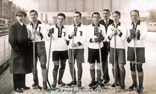 Kanaďania krútili hlavami: Bizarná cesta k olympijskému bronzu, po debakloch naň hokejistom stačil jeden gól