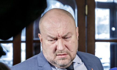 Huliakovci hrozia ďalšou obštrukciou. Pán minister sa prerátal, odkazujú Šutajovi Eštokovi