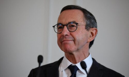 Bývalý francúzsky minister vnútra Bruno Retailleau bude kandidovať na prezidenta