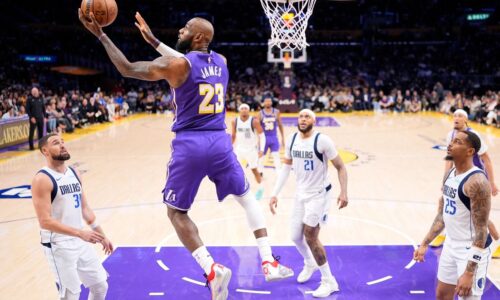 Nba: v súboji oklahomy proti milwaukee chýbali najväčšie hviezdy. lakers deklasovali dallas