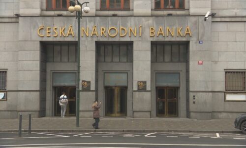 Finanční predátoři útočí: V Česku roste riziko podvodů o stovky procent, lidem mizí úspory