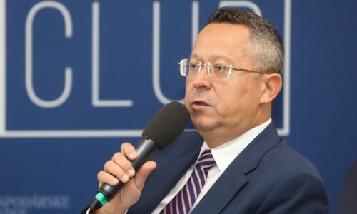 Slovenská ekonomika spravila krôčik vpred. Náš najbližší sused aj eurozóna nás však nechávajú za sebou