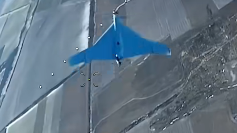Ruská chlouba v plamenech. ukrajinci sestřelili supermoderní dron s ai, zásah zachytila kamera