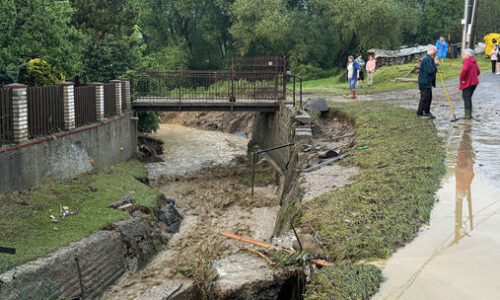 Nešťastie na východe. V potoku v obci Rokycany našli maloleté dieťa
