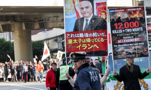 Pahlaví vyzval Iráncov, aby vyjadrili svoju nespokojnosť s režimom