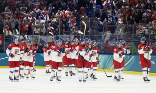 Francúzi šokovali tromi rýchlymi gólmi, Česi napokon zvládli úlohu favorita