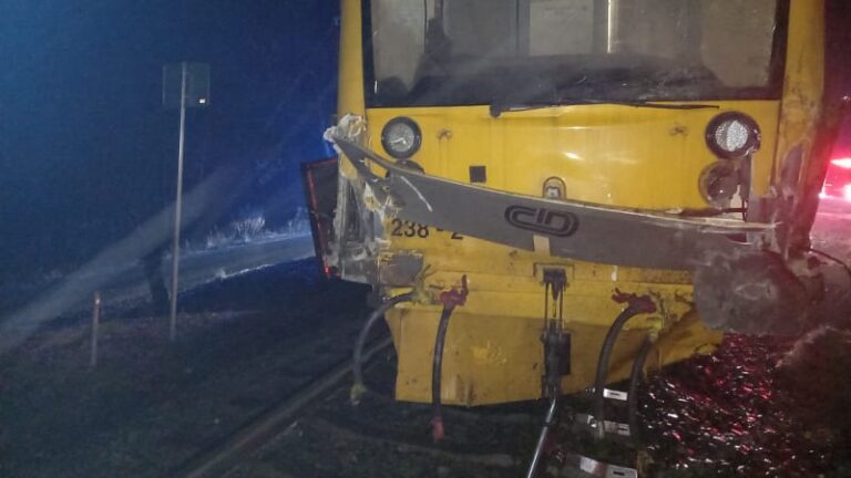 Vlak srazil na šumpersku člověka. železniční koridor stál hodinu a půl