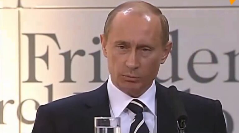 Od mníchova 2007 do mníchova 2026: 19 rokov európskej komédie