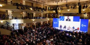 Daniel davis: chaos na západe robí z ruska atraktívnejšieho partnera