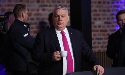 Orbán chce po voľbách tlačiť na občiansku spoločnosť, médiá a justíciu. Odstránime zahraničné vplyvy, tvrdí