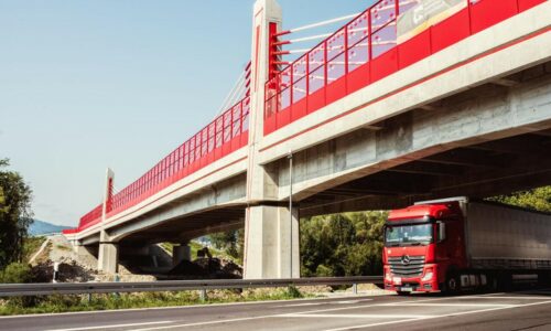 Jazda v zahraničí sa dopravcom predraží. Za trasu cez Rakúsko do Nemecka môžu zaplatiť o desať eur viac