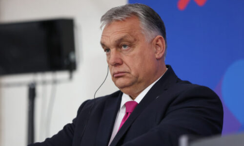 Maďarský premiér Viktor Orbán plánuje „očistiť spoločnosť“ od svojich protivníkov, Magyara označil za bruselskú bábku