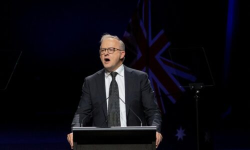 Austrália vynaloží miliardy dolárov na zariadenie pre jadrové ponorky, oznámil premiér Albanese