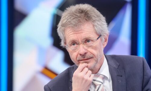 Motoristé vydírají Babiše, míní Vystrčil. Zdůraznil i připomínky ke krokům prezidenta Pavla