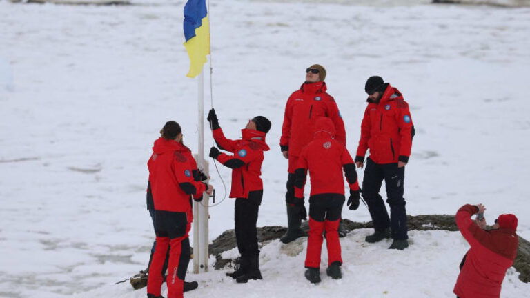 Vojenští „tučňáci“ míří na ukrajinskou frontu. máme úkol, hlásí specialisté z antarktidy