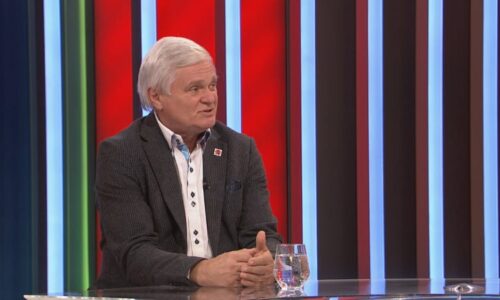 Rozpočet: 300 miliard na „koně, kteří lépe táhnou“? Do roka bude jasno, míní Tlustý i Švejnar