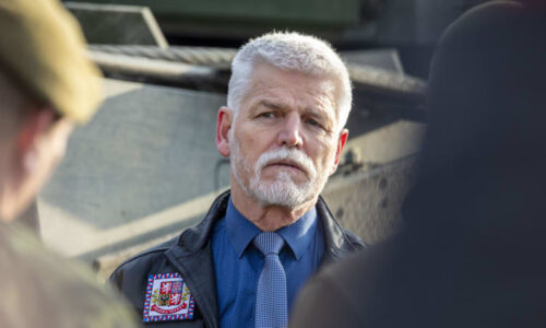 Korupce v muniční iniciativě? Pavel připustil pokusy. Vymezil se proti pštrosí politice