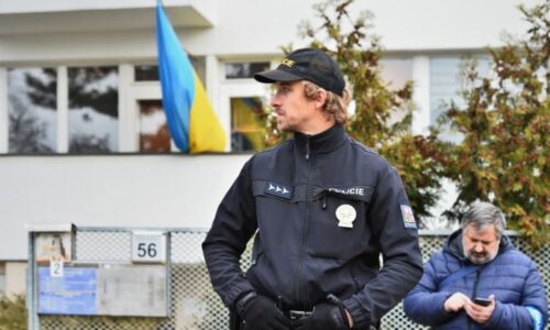 Pět případů, kdy Ukrajinci zneužívali dávky: Žena jezdila do Česka pro statisíce, teď je vrací