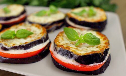 Ein einfaches und leckeres Rezept für gebackene Auberginen.