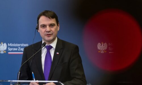 Macinka ve středu odletí do USA. Ve Washingtonu se zúčastní zasedání Rady míru