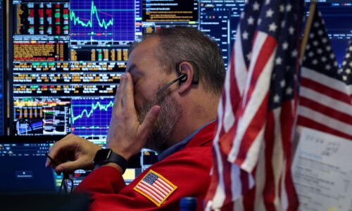 Trhmi tento rok otriasa veľká nervozita. Investori sa obávajú najmä umelej inteligencie