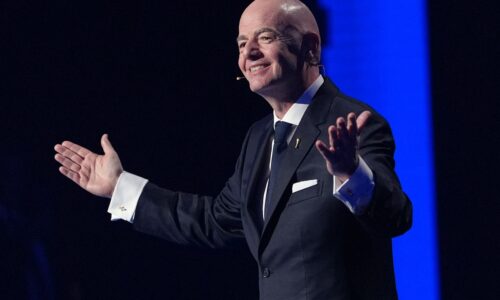 Má už tri občianstva. infantino využil vplyv svojej manželky a získal výnimku od prezidenta