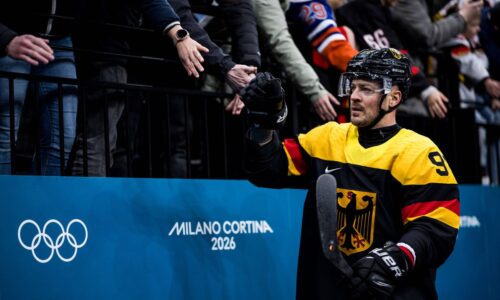 Črtá sa súboj so slovenskom, no v nemeckej šatni to vrie. odstavený kapitán sa tvrdo pustil do spoluhráčov