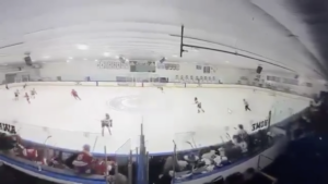 Horor na hokejovom zápase v usa. padlo najmenej 12 výstrelov, viacerí sú mŕtvi