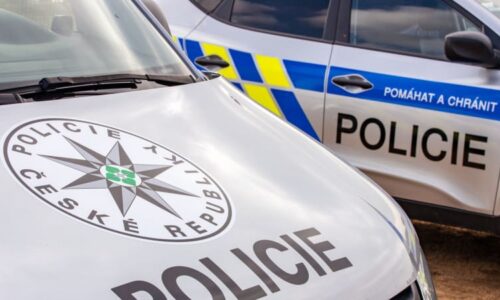 Výhrůžky na Univerzitě Karlově: Na třech místech zasahovali policisté se samopaly