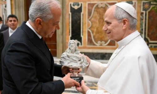 Pápež: Občianska harmónia umožňuje chudobným nájsť prijatie a všetkým prístup k službám