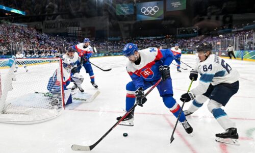 ROZHOVOR Kto sa ako prvý ozve v kabíne? Ako sa hrá pod Országhom? Odpovedá Peter Čerešňák