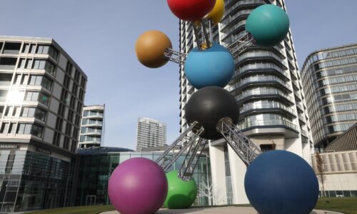 Banky reagujú na trh s bytmi. Slovákov zlákali na čoraz kratšie hypotéky, vplyv hrajú aj úroky (prehľad HN)