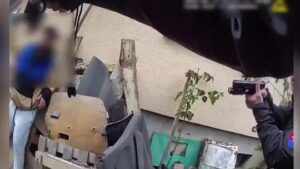 : v potravinách v bernolákove sa vyhrážal nožom, polícia muža obvinila