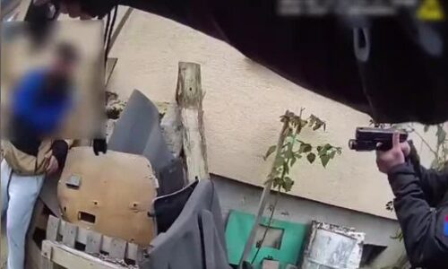 VIDEO: V potravinách v Bernolákove sa vyhrážal nožom, polícia muža obvinila