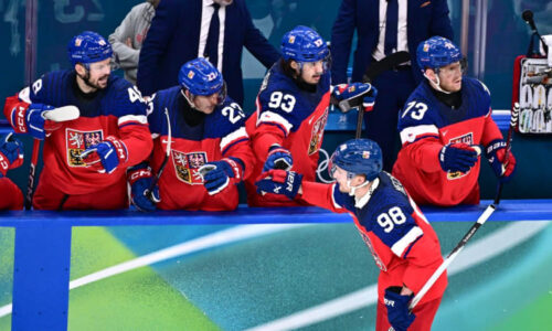 Hokejisté vydřeli s Dánskem postup do čtvrtfinále. Tam je čeká superfavorit