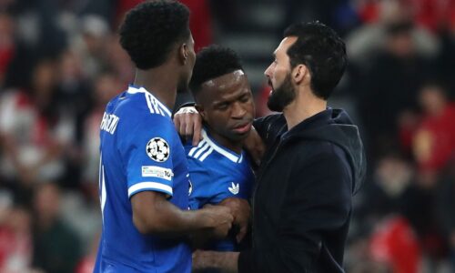 Absolútny chaos. Vinícius opäť v centre pozornosti, po góle sa odmietal vrátiť na trávnik