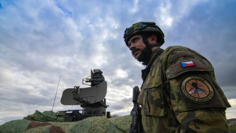 Zbrojení není válečné štváčství, upozorňují šéfové armád. rusko upřelo zrak na evropu
