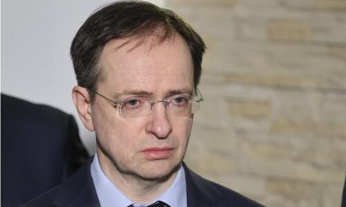 Putinov poradca po ukončení trojstranných rozhovor v Ženeve ešte dve hodiny rokoval s Ukrajincami