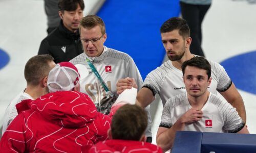 Curling: švajčiari naďalej stopercentní. istý postup zo skupiny má aj kanada