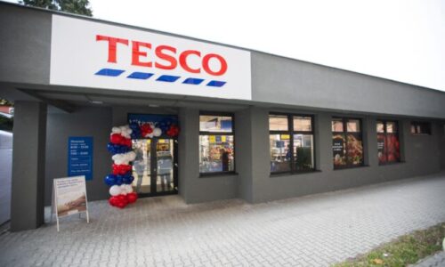 Tesco rozširuje sieť predajní a otvára nový supermarket v bratislavskej Petržalke. Podporí aj miestnu komunitu