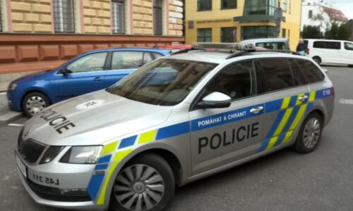 Souboj na nože v Chebu: V krvavé bitce se zranili dva muži, jeden je obviněn z pokusu o vraždu