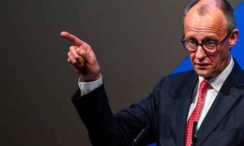 Nemecký vodca sa odvracia od USA a letí hľadať záchranu do Číny