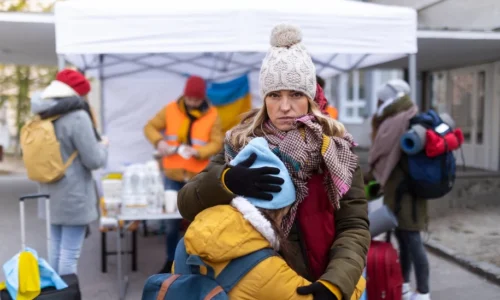 Poľsko ruší „bezpodmienečné privilégiá“ pre ukrajinských utečencov