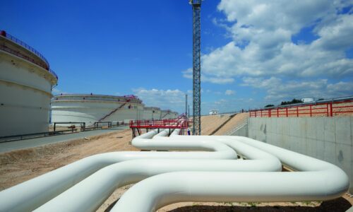 MOL reagoval na vyhlásenie Chorvátska, že JANAF neprepraví ruskú ropu. Je povinný povoliť tranzit, tvrdí