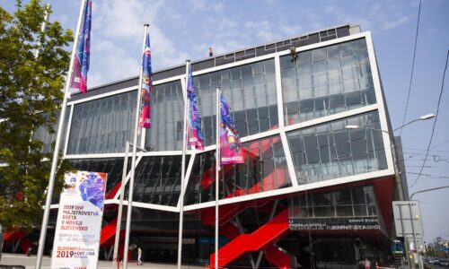 Rozhodujúci zápas Slovákov o medaily premietnu na štadióne Ondreja Nepelu v Bratislave