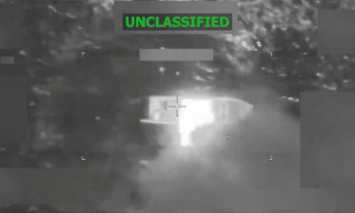 Americká armáda zaútočila v Pacifiku na ďalšie plavidlo, zomreli traja ľudia