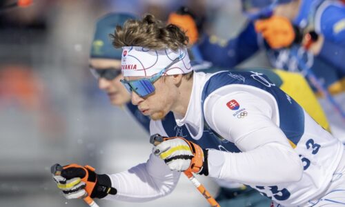 Online zoh 2026 - bežec na lyžiach peter hinds dnes bojuje v pretekoch na 50 km s hromadným štartom