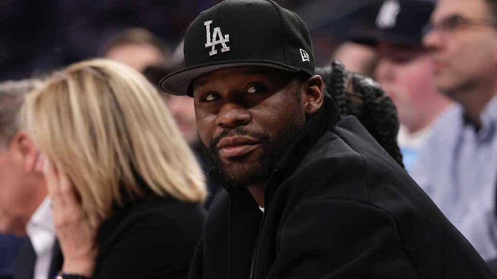 Vek je len číslo? 40-ročný boxer floyd mayweather sa vracia na sceńu po takmer dekáde