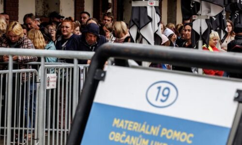 Více pracujících, méně dávek. Výdaje na pomoc Ukrajincům i tak vzrostly, na vině je jedna změna