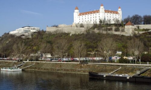 Slovenskem otřáslo silné zemětřesení. Po poledni jej mohli pocítit i obyvatelé Bratislavy